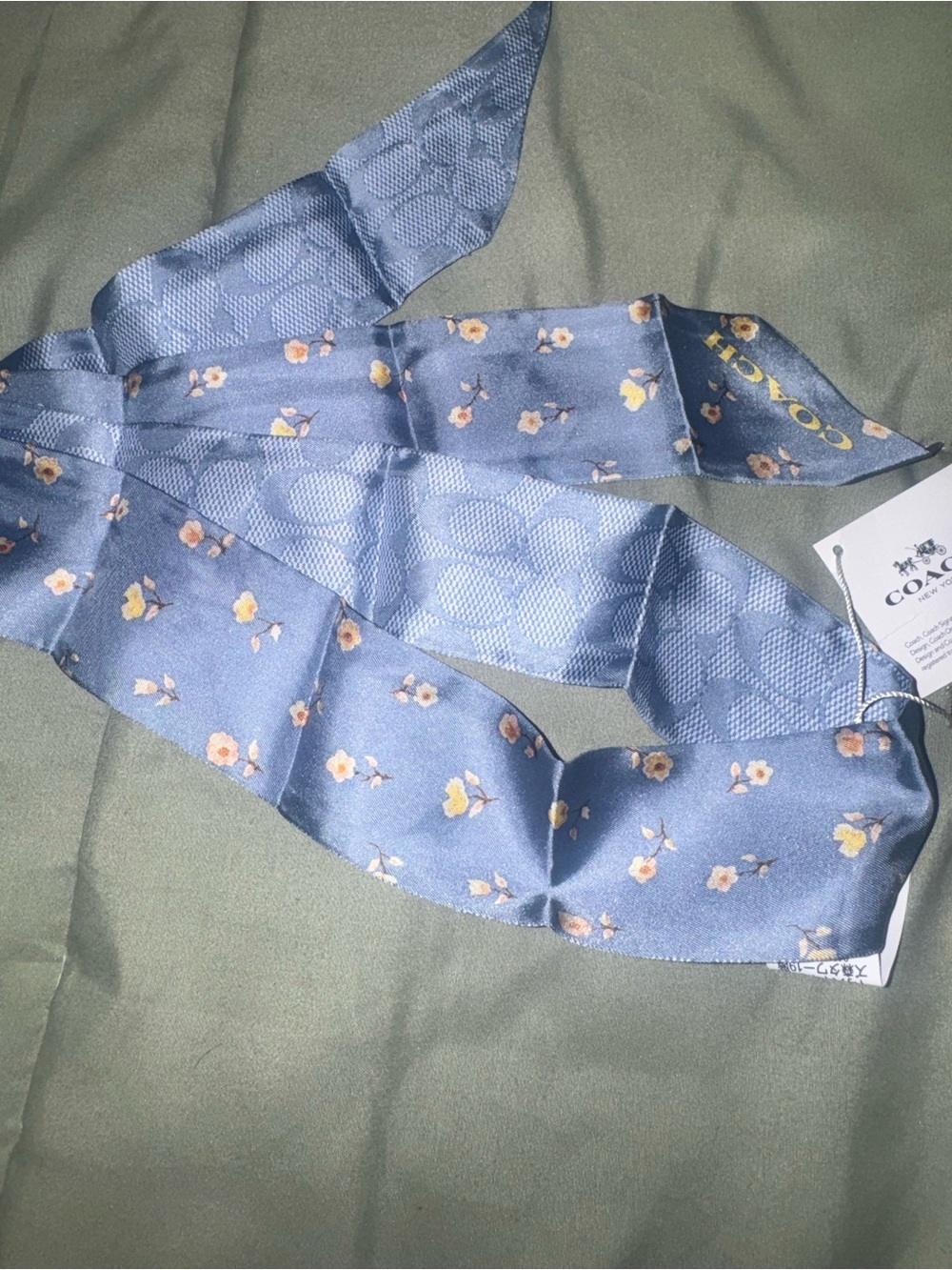 Coach Blue Floral Silk Twilly Scarf -vintage 224914JAX cornflower scarf NWT